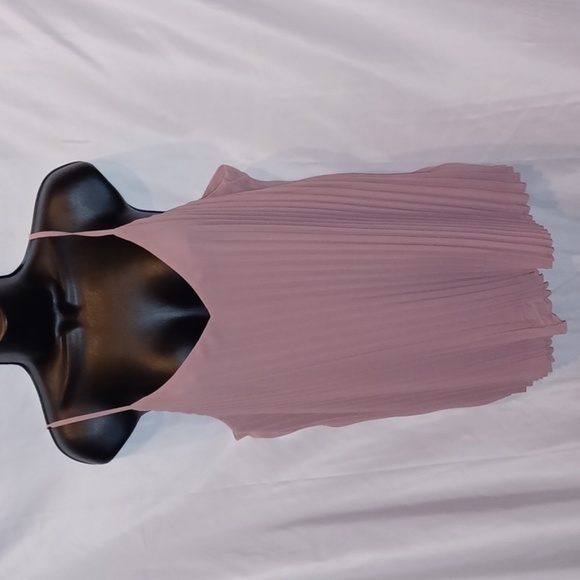 A new day. Beautiful dusty, rose color, pleaded spagetti strap blouse. - Picture 1 of 6
